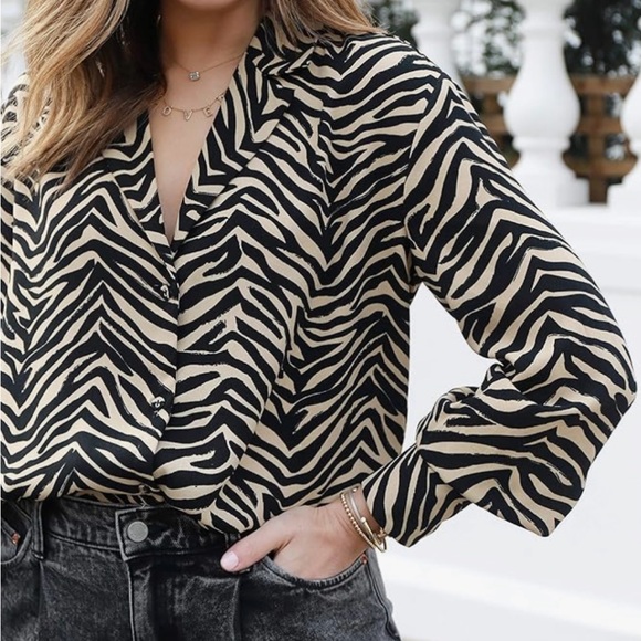 The Drop Zebra Print Blouse - Picture 5 of 9